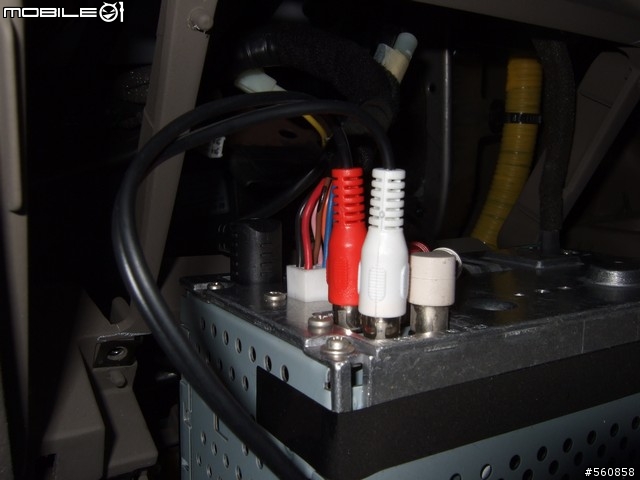 [分享]DIY Tucson AUX IN 圖片教學