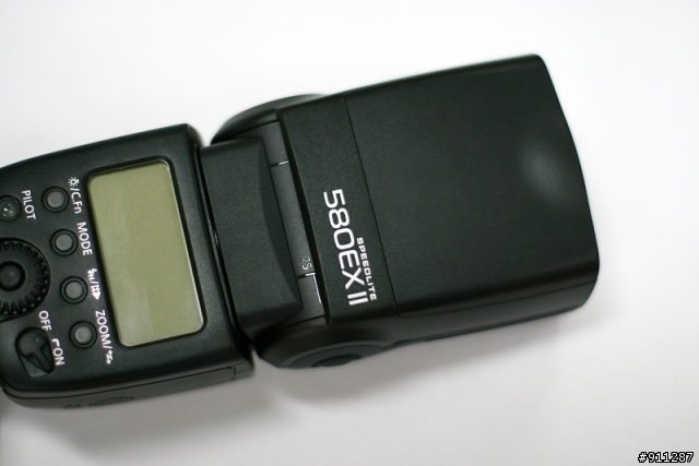 [開箱]Canon 閃燈皇 580EX II