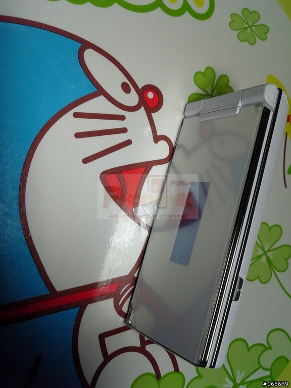 好消息，最新docomo SH-01B證實可以使用iNEX卡貼耶^^