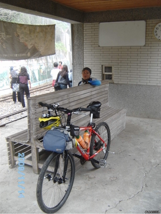 [遊記]獨立山國家森林步道之鐵道~牽車~扛車雲霧飄渺之旅!