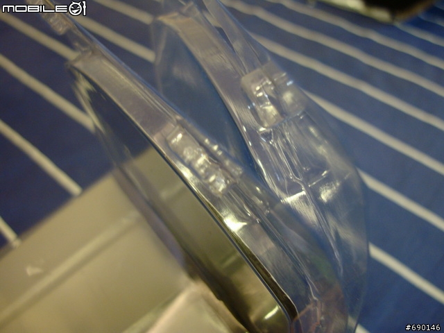 [開箱]HTC Hero專用鏡面多功能傳輸座充