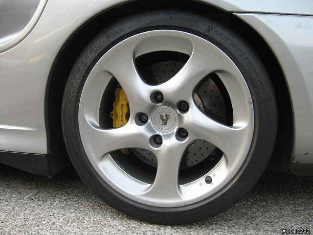 turbo 和 turbo S 有何差別?
