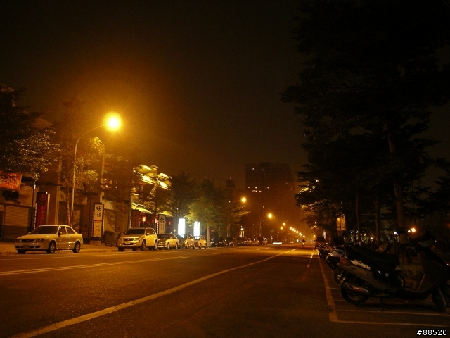 【分享】夜騎路線新選擇-凹子底森林公園(農十六)