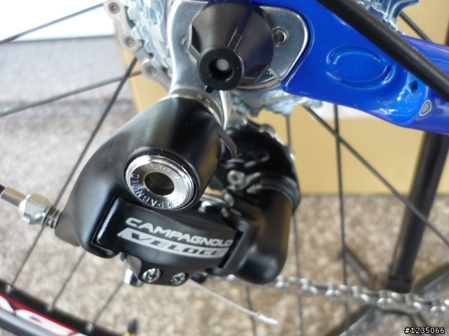 今天逛車店發現這台AQUA+.+