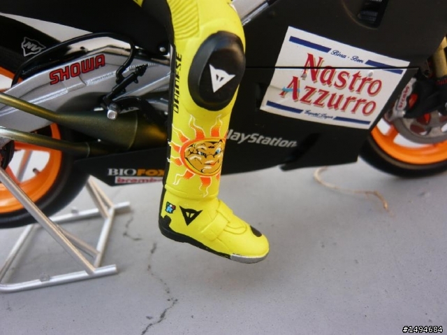 模型車收藏分享[012-Minichamps, 1/12, 小飛俠 Rossi, Moto GP 機車]