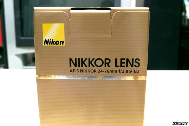 【開箱】HK-14 與 18-200 VR II 及...