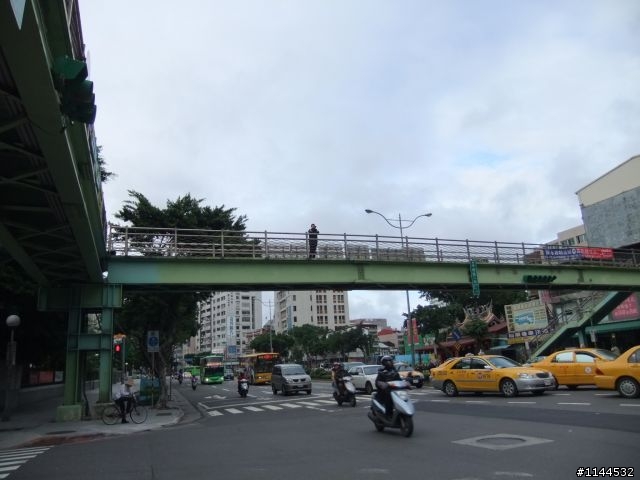 放晴~承德路往北車方向請注意老陷阱,別跟荷包過不去!(有圖)