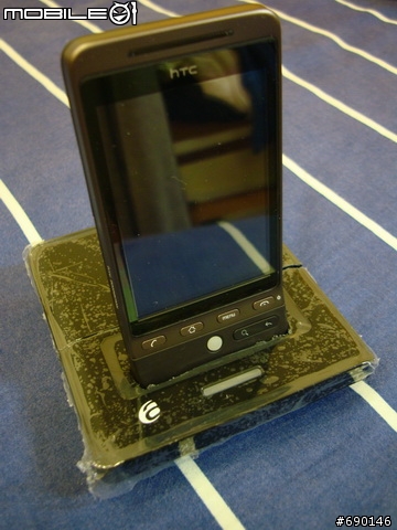 [開箱]HTC Hero專用鏡面多功能傳輸座充