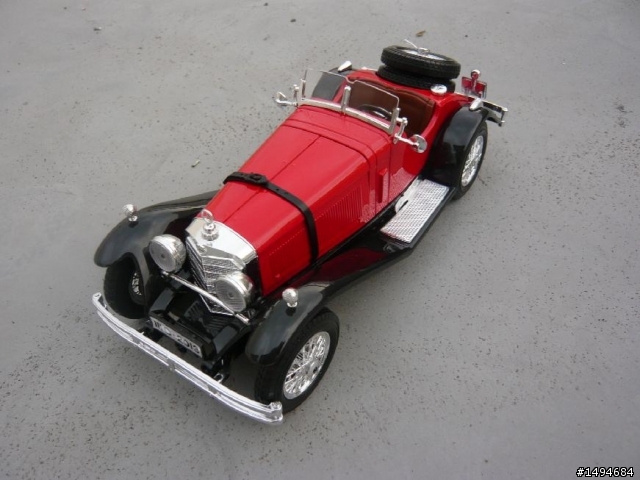 模型車收藏分享[004-CMC-M055, 1/18, Mercedes-Benz SSKL, Mille Miglia, 1931（白象）]