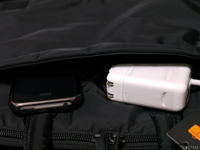 [開箱分享]HEAD PORTER X MACBOOK 黑美合身電腦包