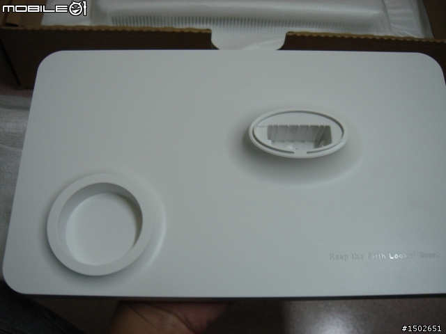[超不專業新手開箱文] BenQ V2400Eco 螢幕開箱