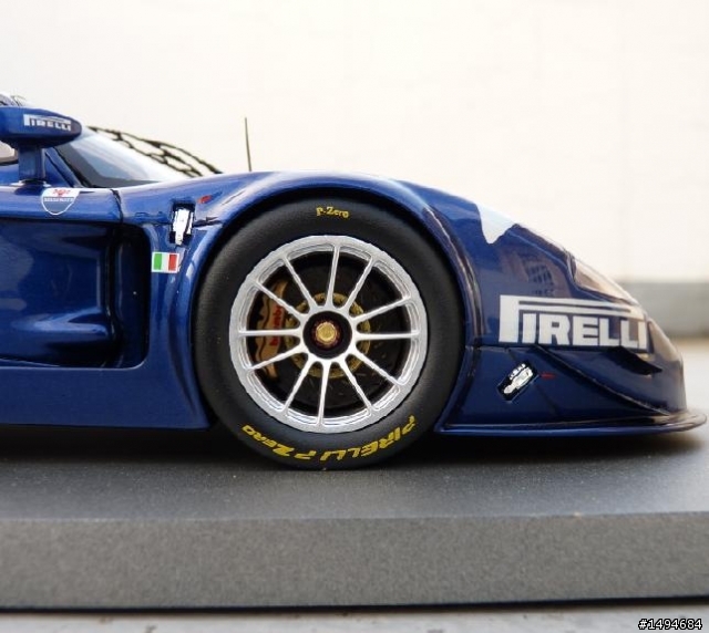 模型車收藏分享[005-BBR-P1802, 1/18, Maserati MC12 Geneve Motor Show 2004]