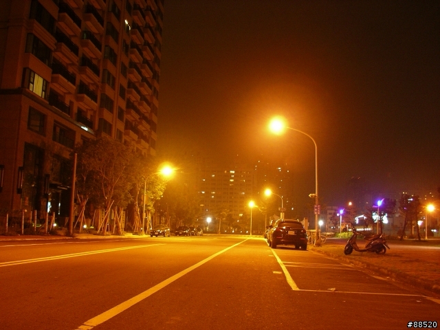 【分享】夜騎路線新選擇-凹子底森林公園(農十六)