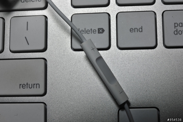 求助：港版的iPhone的耳機是不是這樣的？謝謝