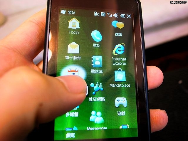 人生中的第一支智慧手機─Acer beTouch E100(希望機)！