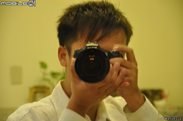 11/13 NIKON D90 + 18-105mm 開箱文