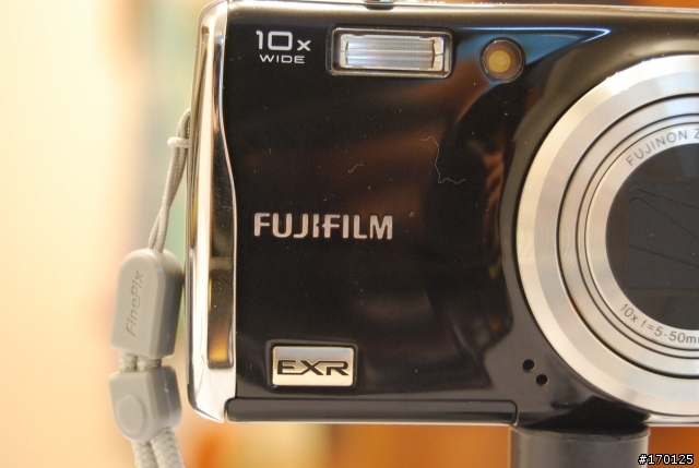 [鏡面工藝] - F72EXR   購買心路 與 外觀分享