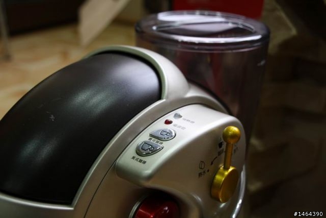 [開箱]燦坤Tiziano義式膠囊咖啡機