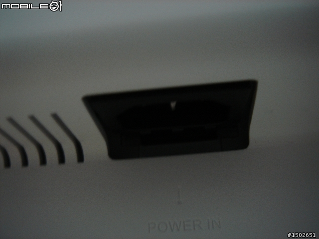 [超不專業新手開箱文] BenQ V2400Eco 螢幕開箱