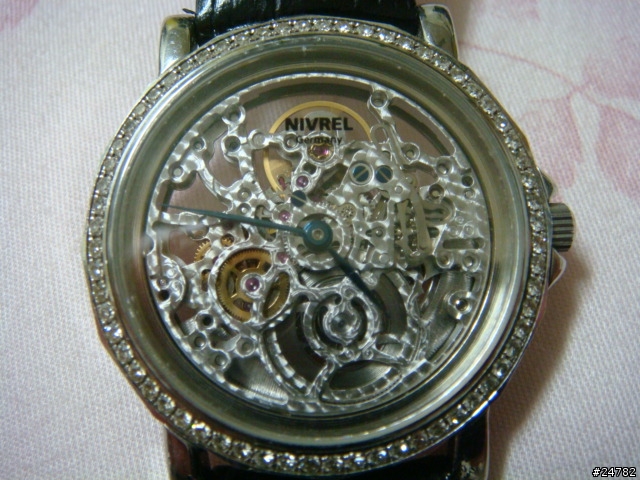[開箱文] 超冷門的 "NIVREL" 我只知道它是機械表....