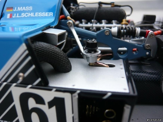 模型車收藏分享[018-Exoto-RLG19190, 1/18, Sauber-Mercedes C9 #61, 1988]