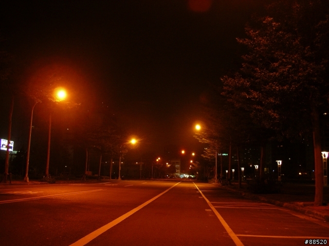 【分享】夜騎路線新選擇-凹子底森林公園(農十六)