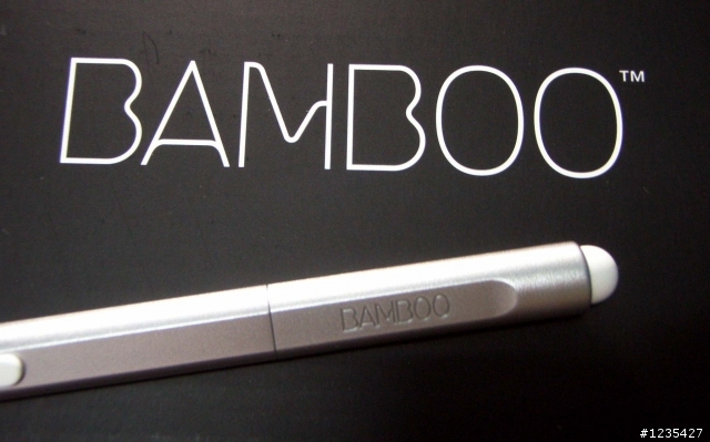 {開箱}新入手的WACOM 繪圖板
