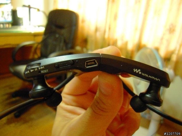 找到適合騎車用MP3開箱文 SONY-NWE-W202
