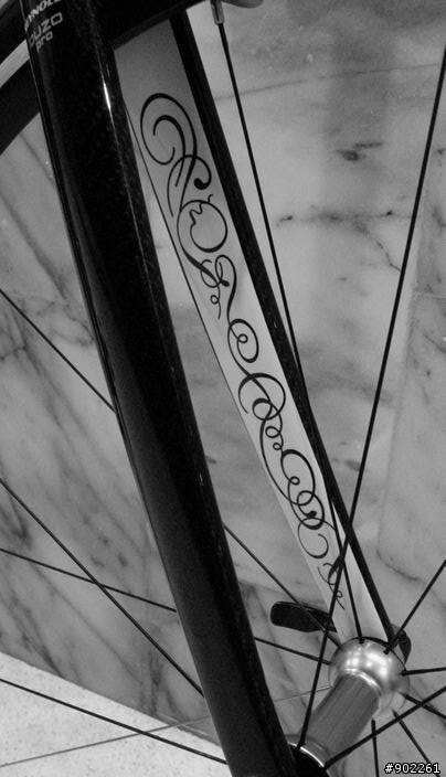 優雅的力量 - Fixie Inc. Betty Leeds