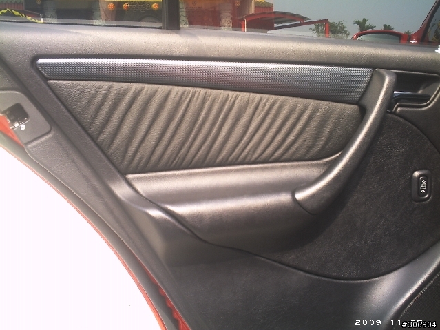 【舊車重談I】之M.Benz 2000 Model W202 C230K Sport開箱照。