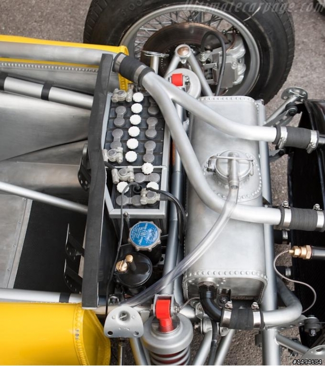 模型車收藏分享[019-CMC, 1/18, Ferrari 156 F1, 1961, 鯊魚鼻]