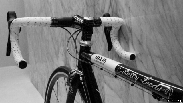 優雅的力量 - Fixie Inc. Betty Leeds