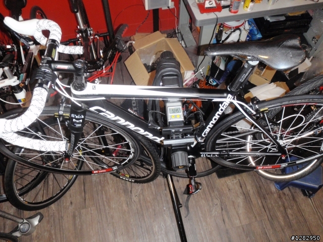 CANNONDALE 2010  SuperSix Ultimate 開箱喽!(秤重照已補)
