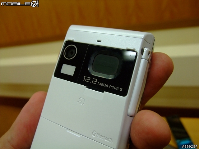 docomo F-O1B圖片分享