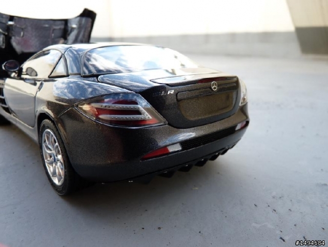 模型車收藏分享[021-CMC-M045B, 1/18, Mercedes-Benz SLR McLaren coupe, anthracyte, 2003]