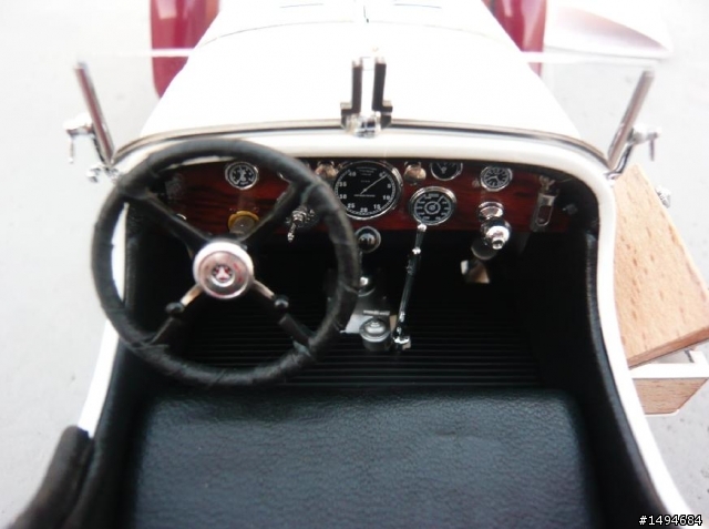 模型車收藏分享[004-CMC-M055, 1/18, Mercedes-Benz SSKL, Mille Miglia, 1931（白象）]