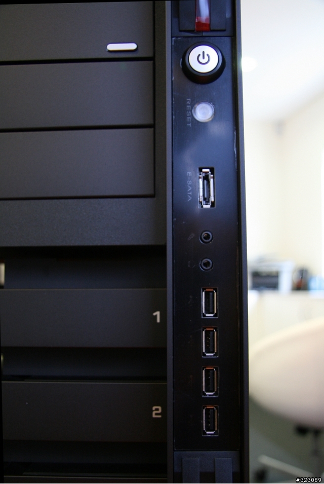 [開箱文]  Thermaltake  Level 10