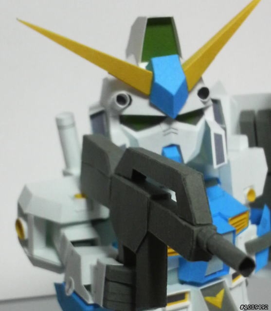 氣樂冒險的SD NT-1 Gundam Alex紙模