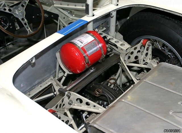 模型車收藏分享[001-CMC, 1/18, Maserati Tipo 61 Birdcage, 1961]