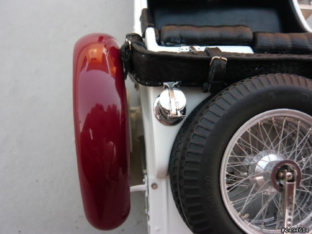 模型車收藏分享[004-CMC-M055, 1/18, Mercedes-Benz SSKL, Mille Miglia, 1931（白象）]
