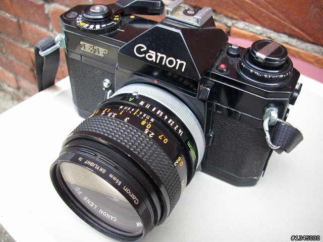 請問此台CANON底片機的型號及資料