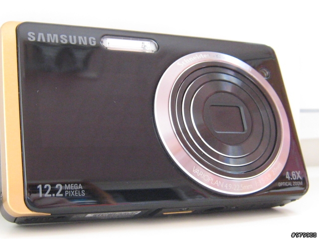 [借測] 小齡子也愛上自拍了 - SAMSUNG ST550 雙螢幕相機