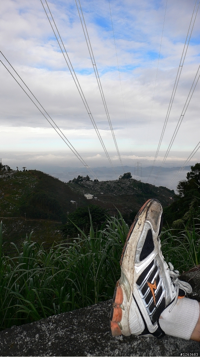 [分享] 不是騎腳踏車的爬山之旅---鳶嘴山+稍來山！