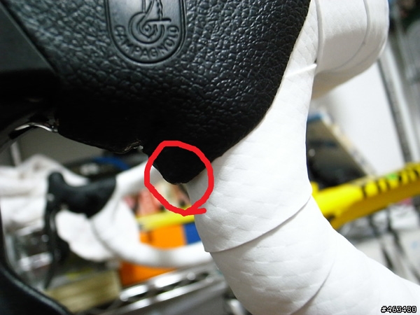 [campy]纏手把帶時大家都怎麼處理煞變把橡膠下緣跟手把帶之間的地方?