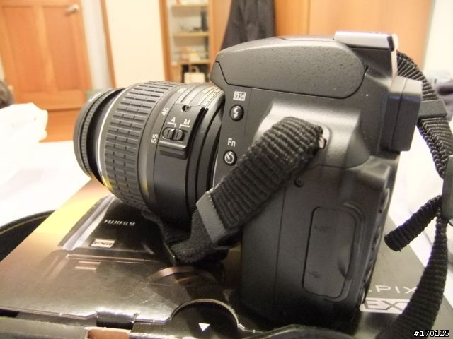 [鏡面工藝] - F72EXR   購買心路 與 外觀分享