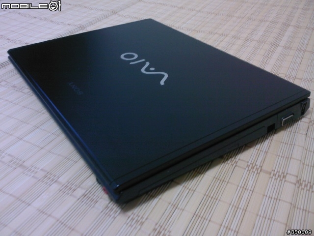 [天氣冷 , 穿件外套吧^^] VGP-CVG1 專用皮質攜行包