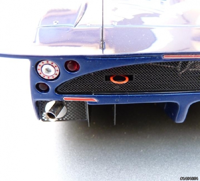 模型車收藏分享[005-BBR-P1802, 1/18, Maserati MC12 Geneve Motor Show 2004]
