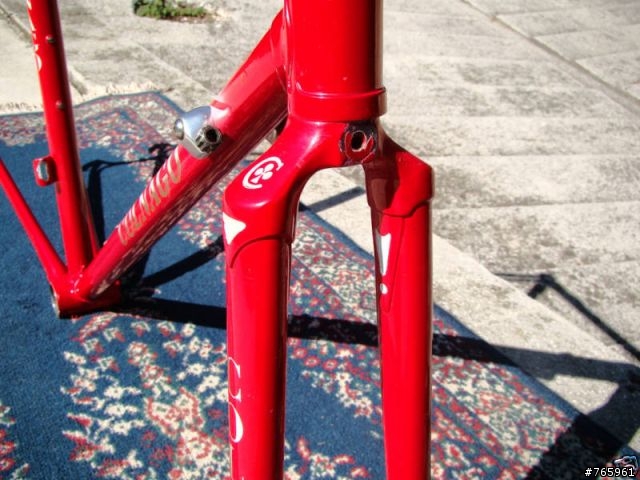 COLNAGO車架塗裝與年份？