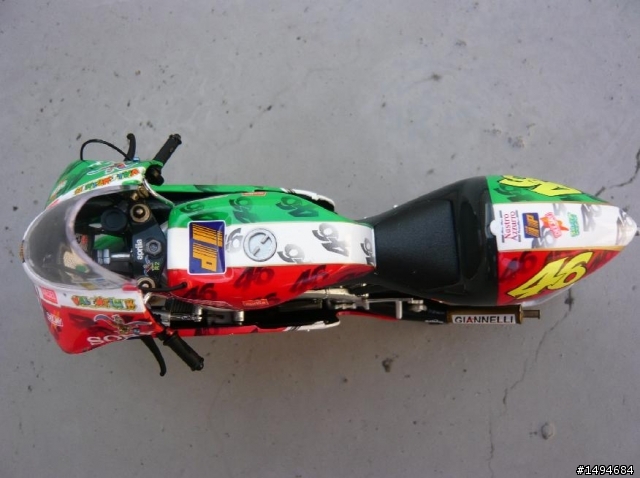 模型車收藏分享[012-Minichamps, 1/12, 小飛俠 Rossi, Moto GP 機車]