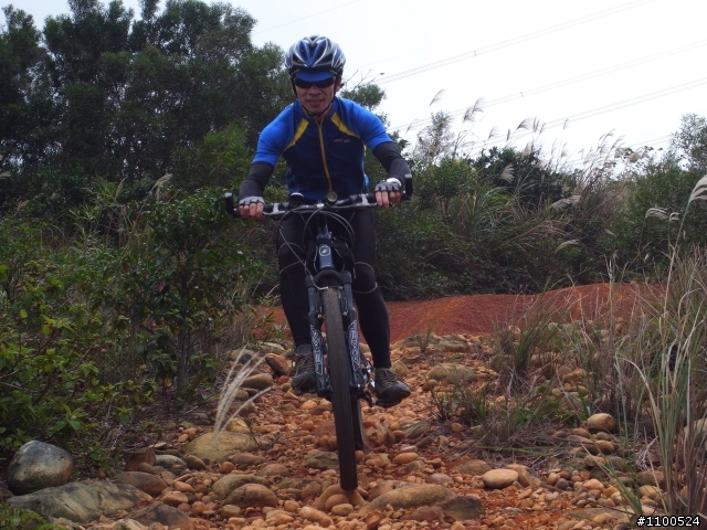 off road肉腳團之石鹿林道、霞喀羅古道登山賞楓記